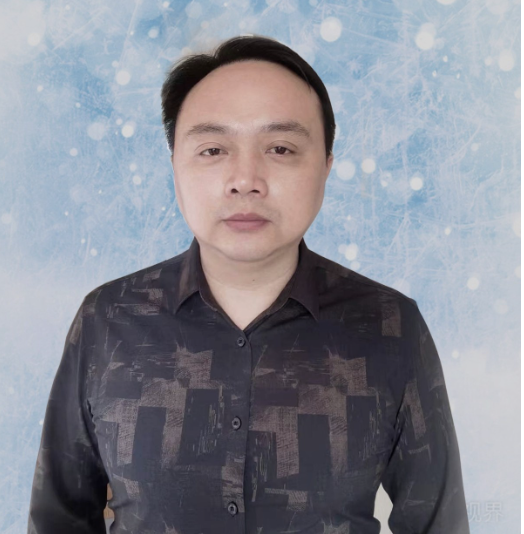 副会长 杨成 湖北道昌顺建设有限公司 总经理